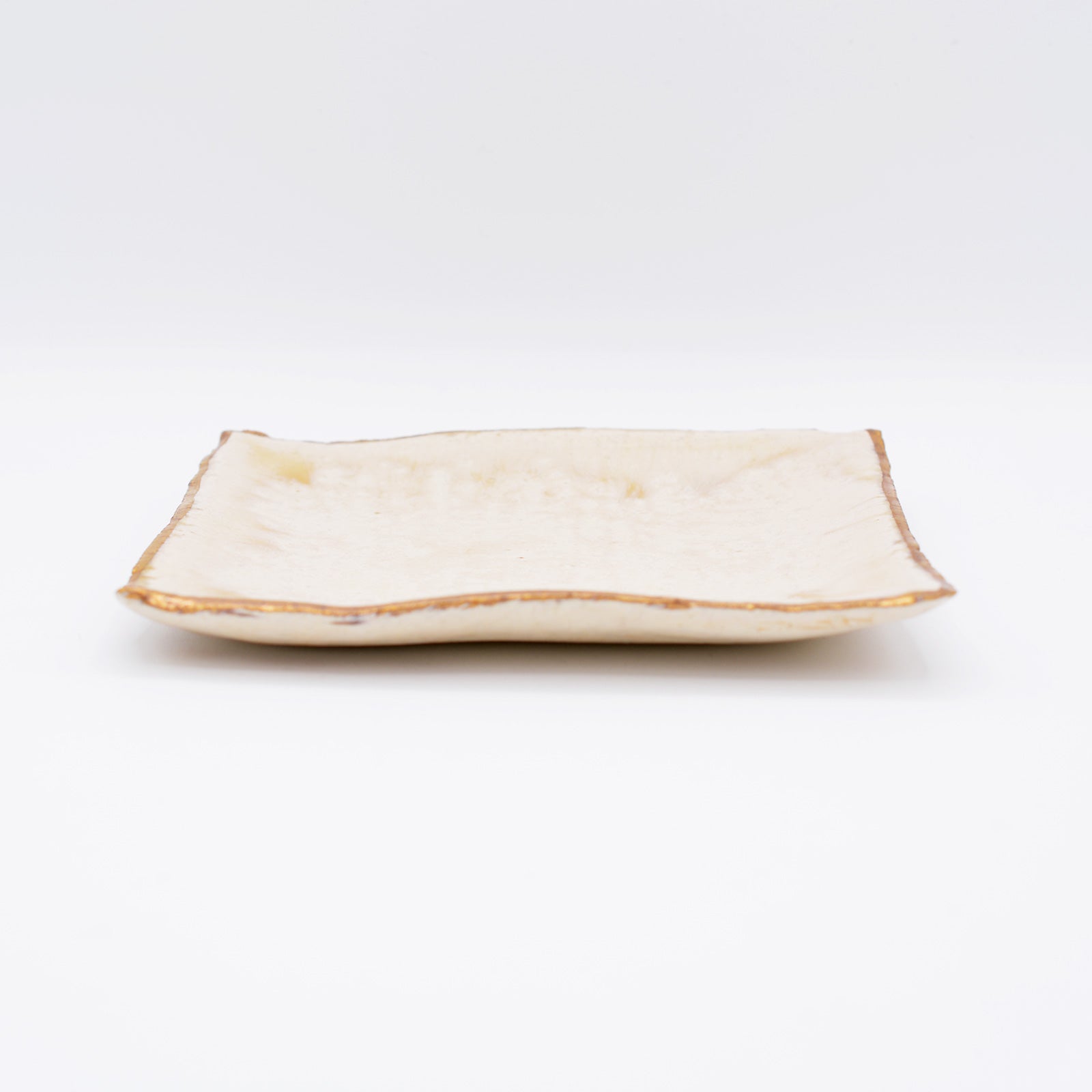 白釉金彩角小皿｜和食器通販｜織部 Online Store【公式】