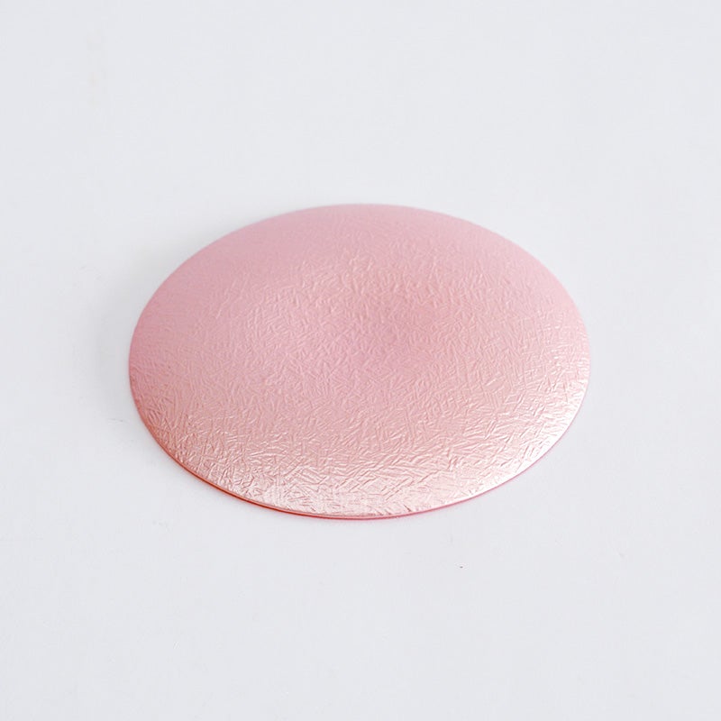 裏面は加工による凹凸があり、手が滑りにくく持ちやすい