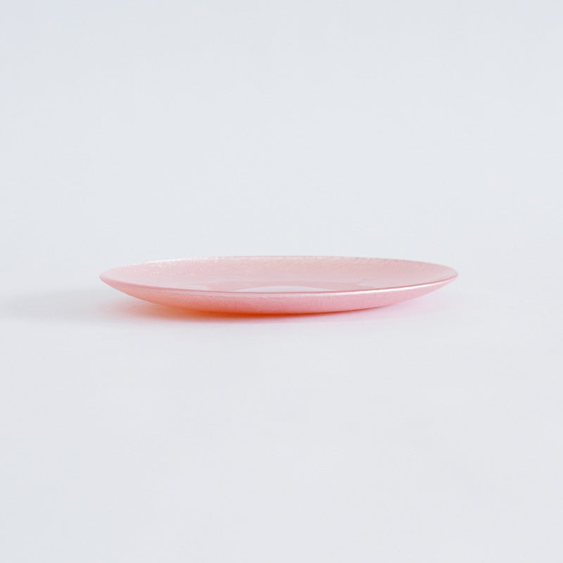 表面は滑らかなため、汚れが落ちやすく、洗い物もスムーズです