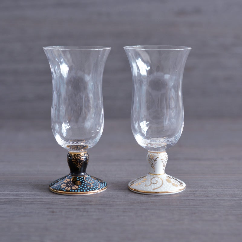 対をなす「青粒（あおちぶ）」と並べることで、食卓がさらに華やかに