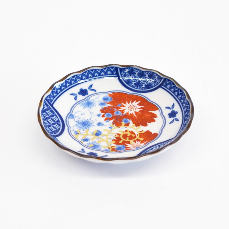 染付に現代的なエッセンスを加えた、新しさを感じる和モダンなデザインです