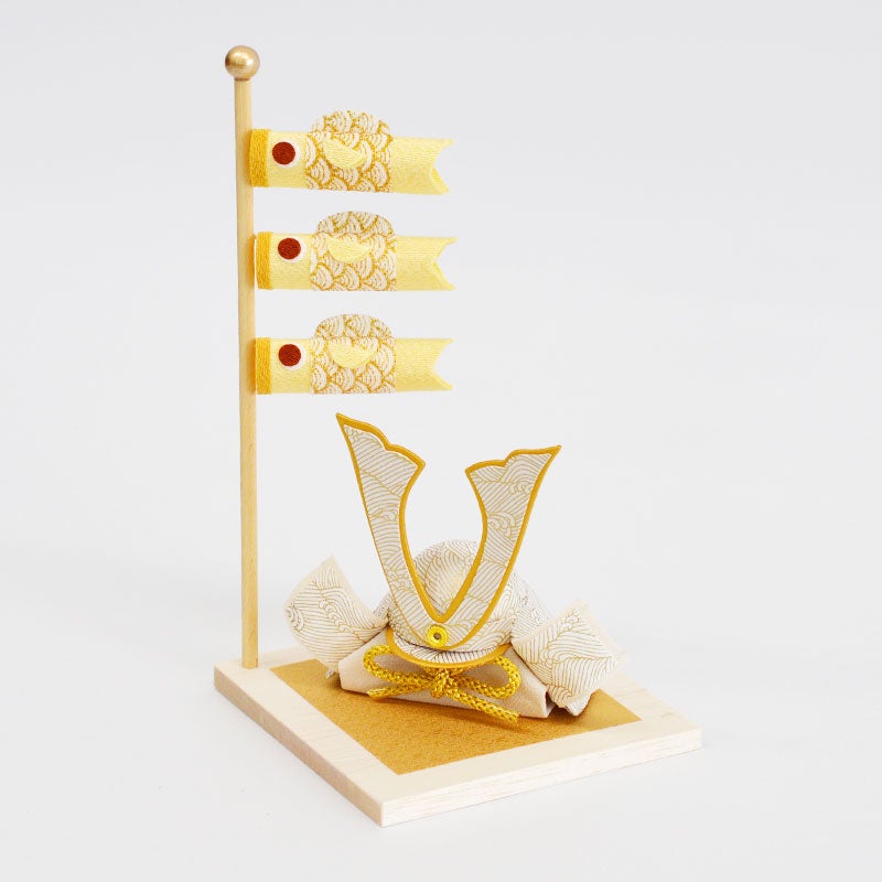 シンプルで和洋室どちらでも馴染む飾りやすい五月人形です