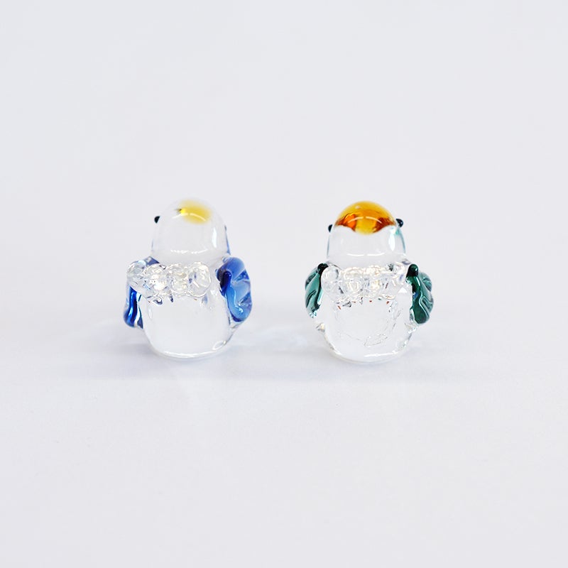 ちょこんと上を向いたクチバシがチャームポイント