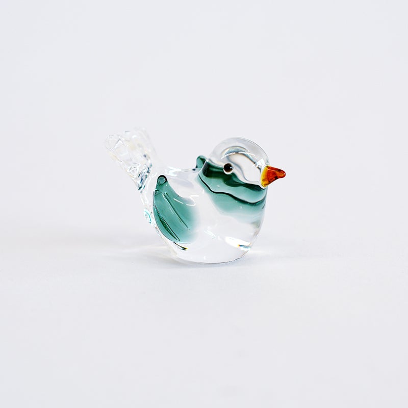 ぷっくりとした丸みのある形状