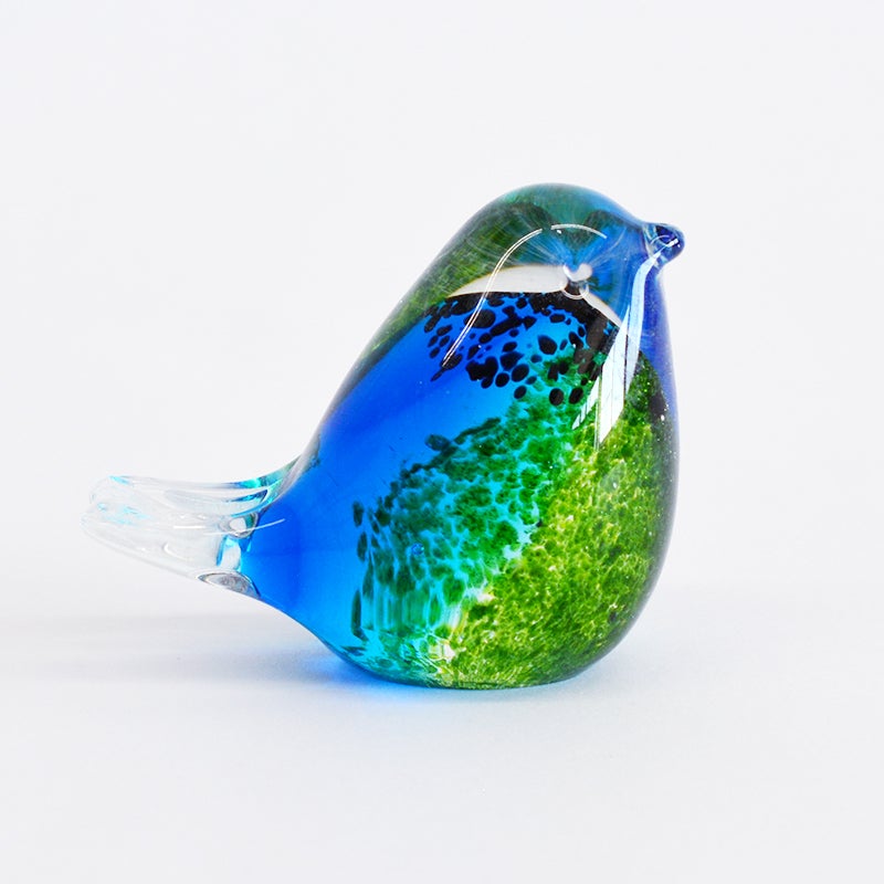 光の透過が生み出す幻想的な美しさ