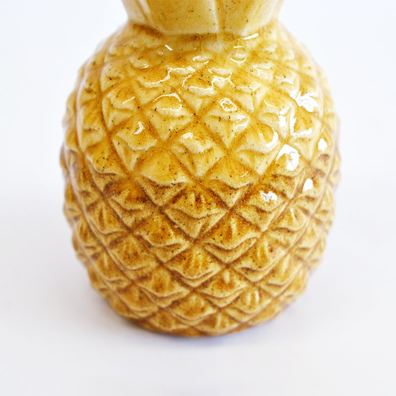 パイナップル特有の網目状のテクスチャを細かく立体的に再現
