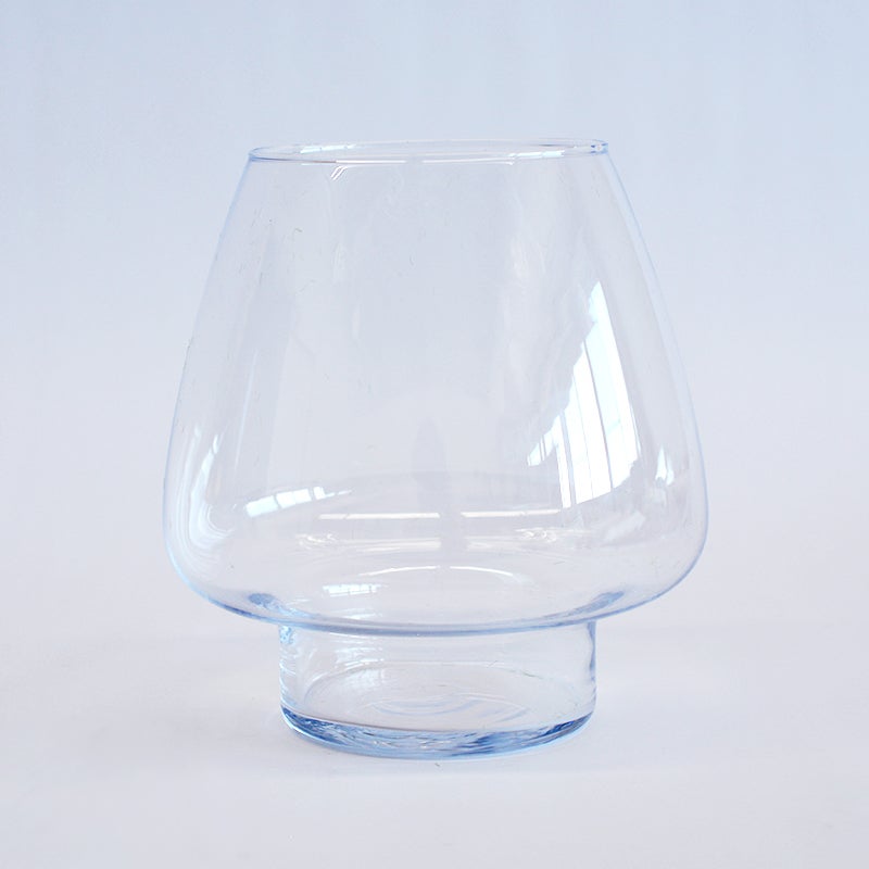 ガラス部分とウッドベースが完全に分離します