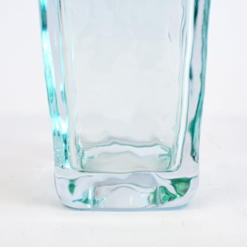 重厚感のある厚手のガラス