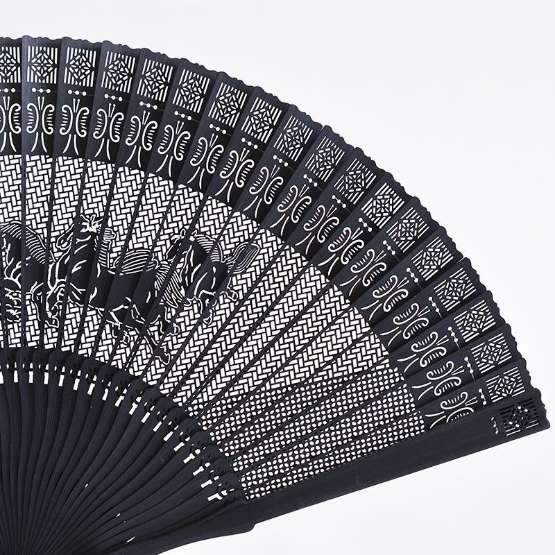 涼やかな「透け感」と機能性が涼し気