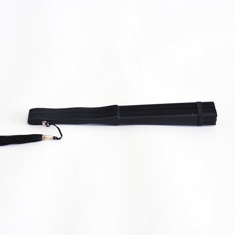 親骨から仲骨まですべて竹で作られた高級仕様