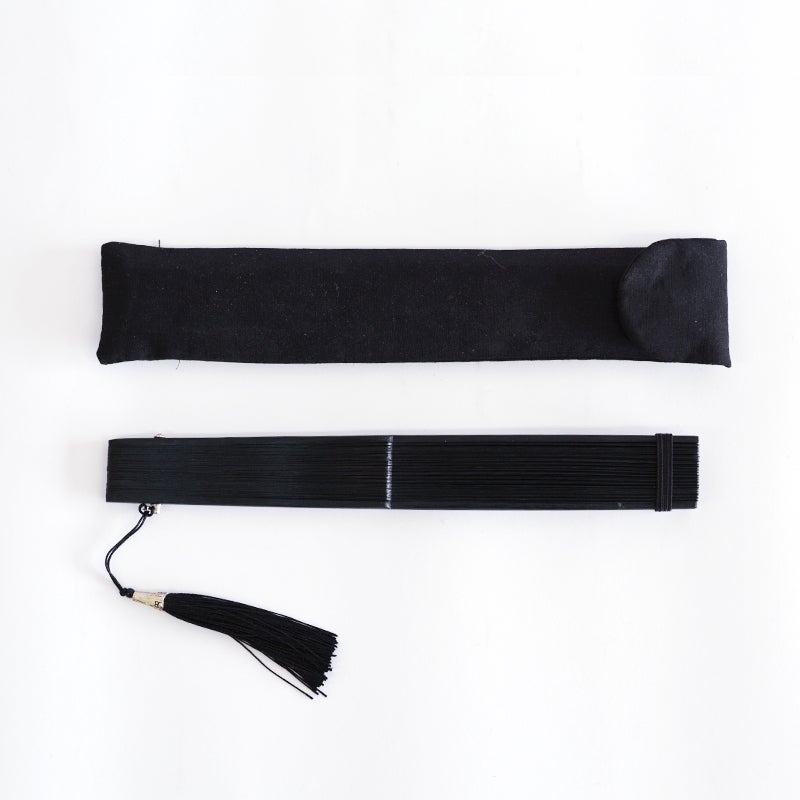 持ち運びや保管時に便利なケース付きです