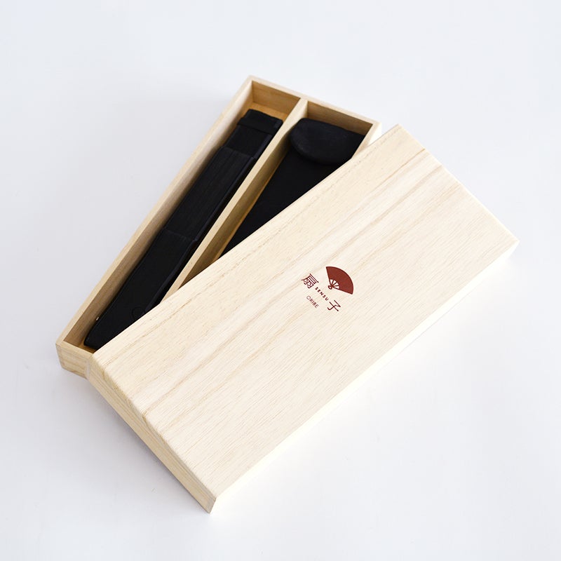透かし風神雷神扇子 桐箱入｜和食器通販｜織部 Online Store【公式】