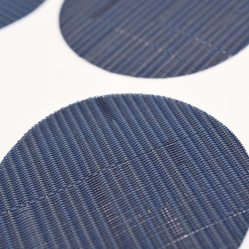 モダンで洗練された「織物風」デザイン