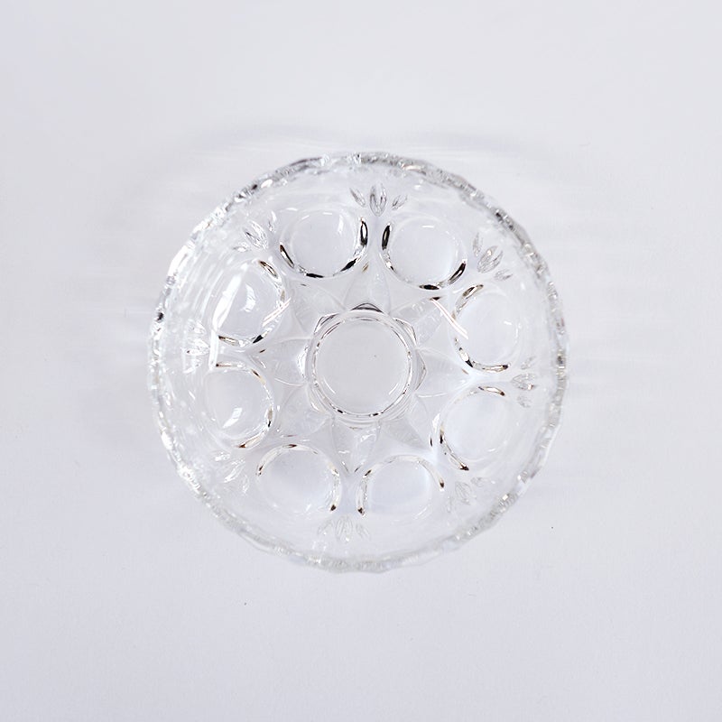 光を美しく反射する彫刻デザイン