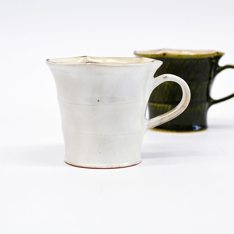 個性豊かな織部焼を楽しめる一品です