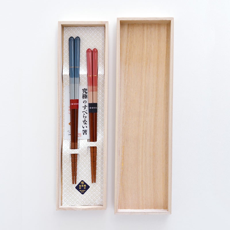 織部オリジナル桐箱入りです