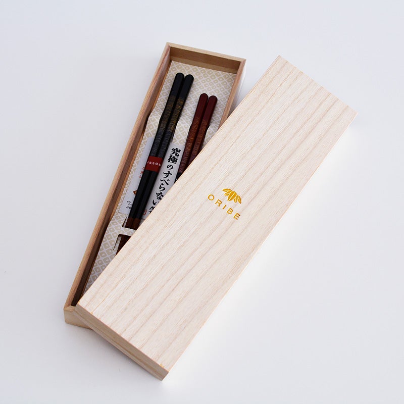桐箱付きで贈り物に最適です