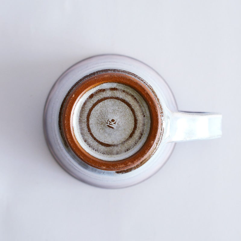 底部には安定感があり、しっかりとした造りで安心して使用できます