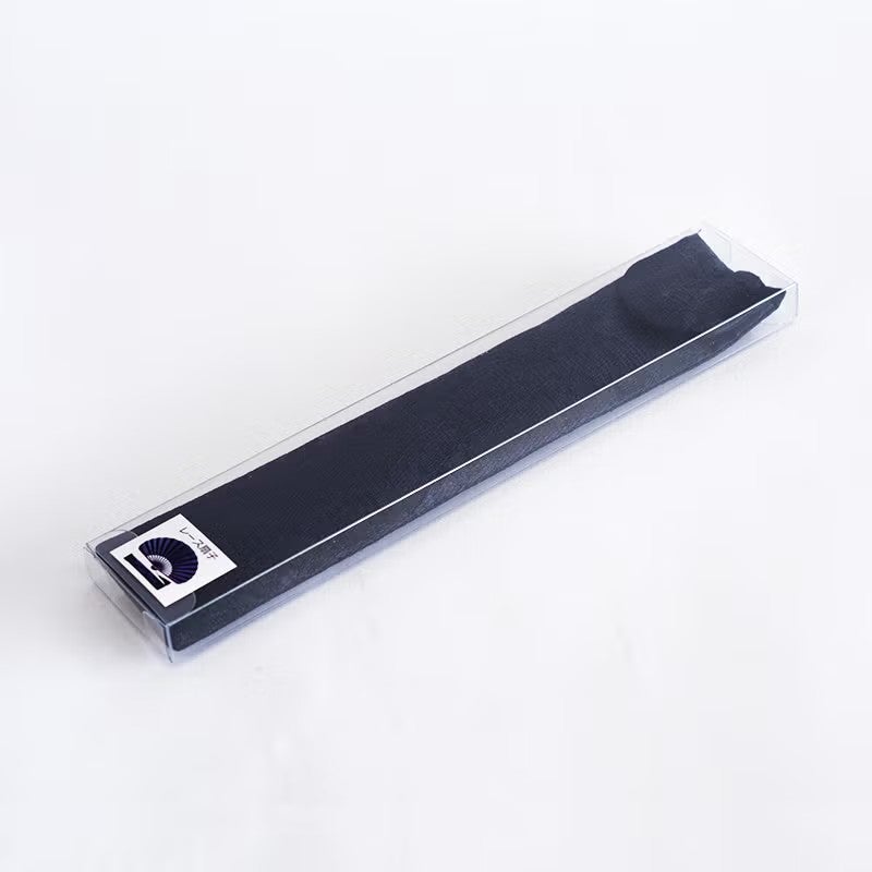 透明アクリルケース入りです