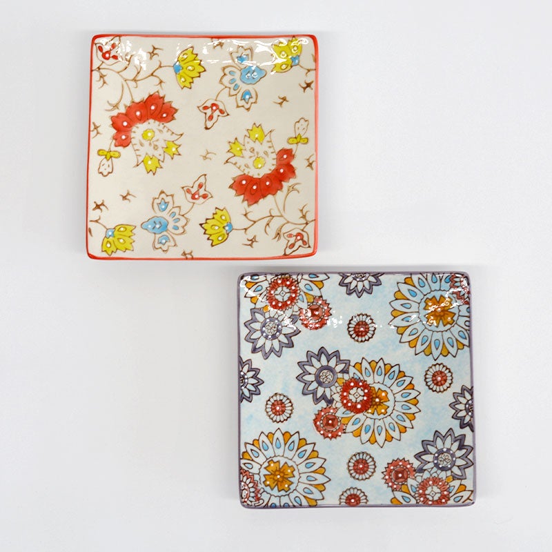 取皿・軽食にぴったりのサイズです