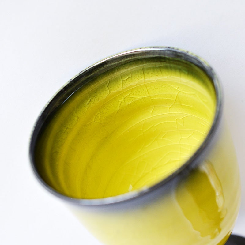 使い込むほどに味わい深い風合いへと変化していく、経年変化を楽しめます