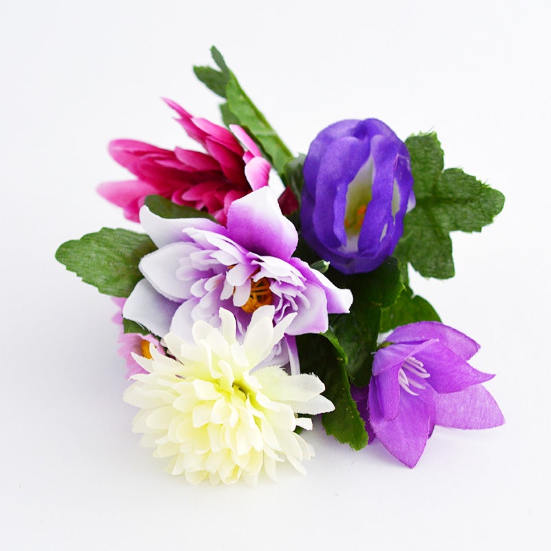 水替え不要なので、お花が枯れやすい季節にもぴったりです