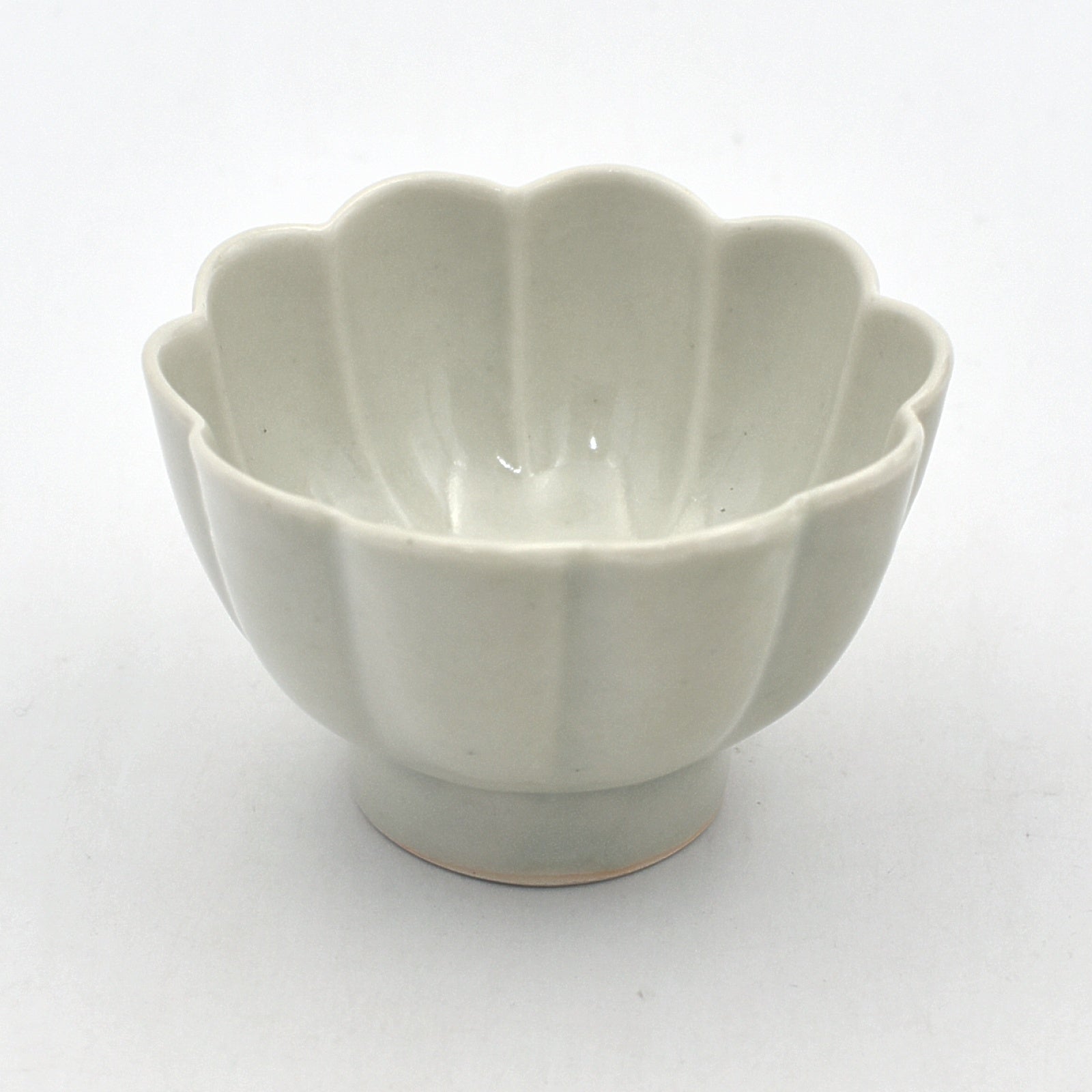 白磁菊小鉢｜和食器通販｜織部 Online Store【公式】