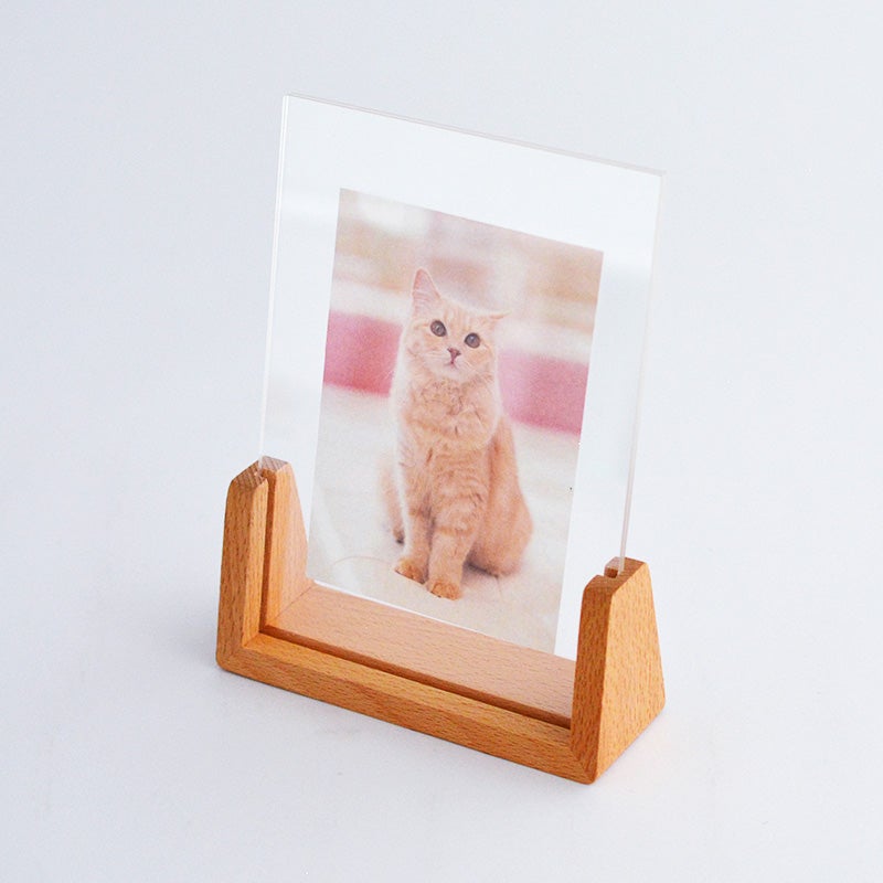 透明アクリル写真立　※猫の写真はイメージです