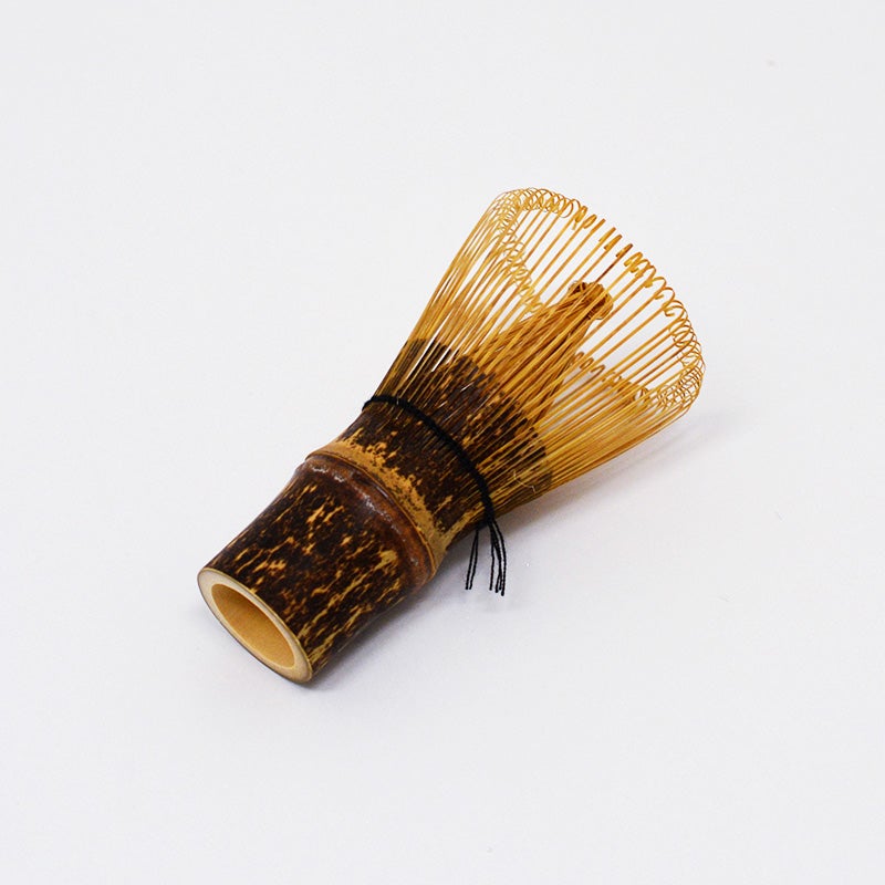 1本の竹を切り出して作られています