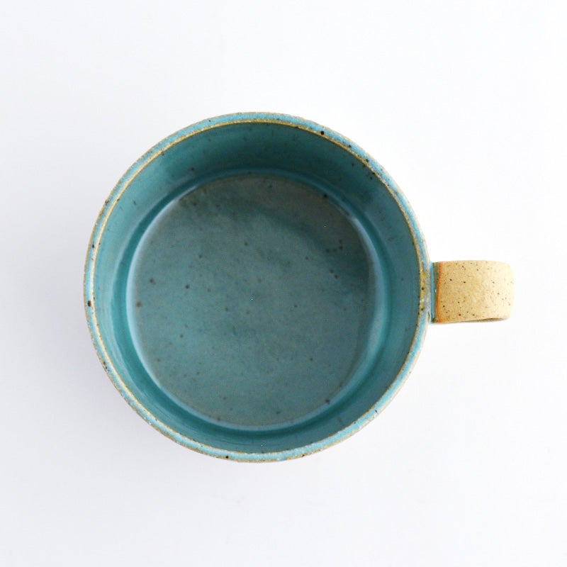 口が大きく開いているため、具材がゴロゴロ入ったスープやシリアルを食べるのにも最適です
