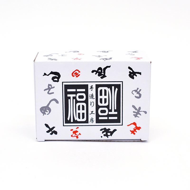 箱がついているので贈り物にも最適です