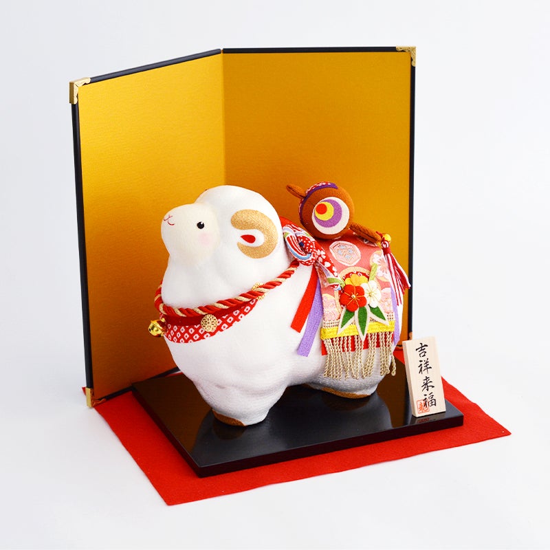 「吉祥縁起」の名の通り、縁起の良いモチーフを組み合わせて作られており、福を呼ぶとされています