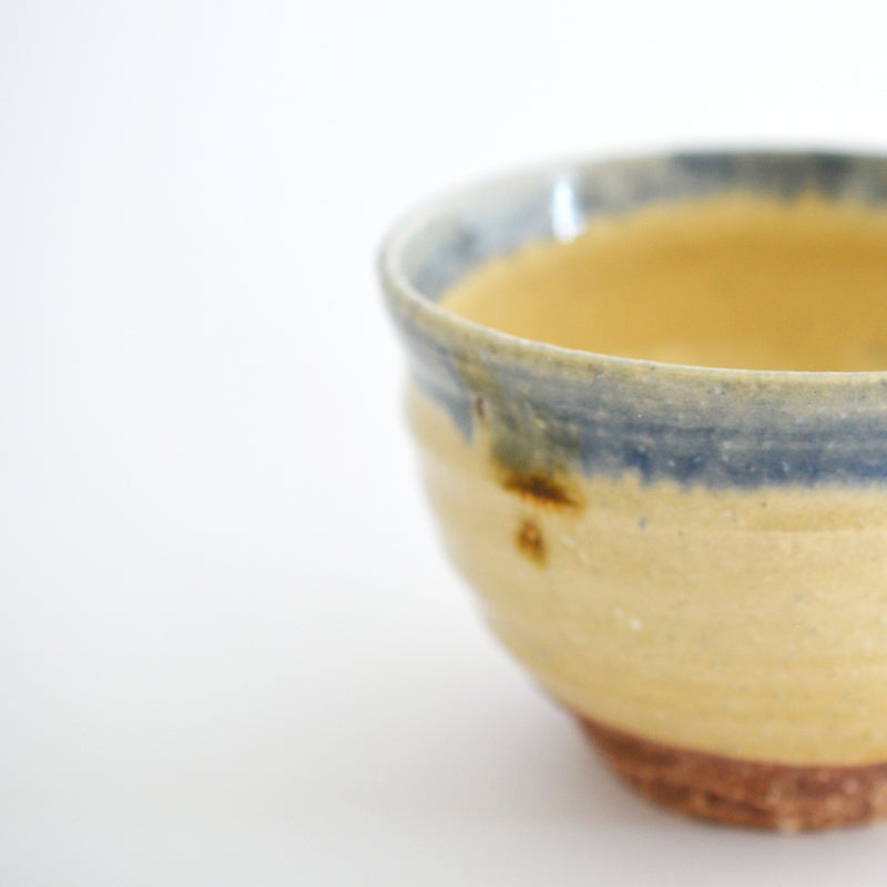 緑茶や紅茶などたっぷり楽しめる碗です