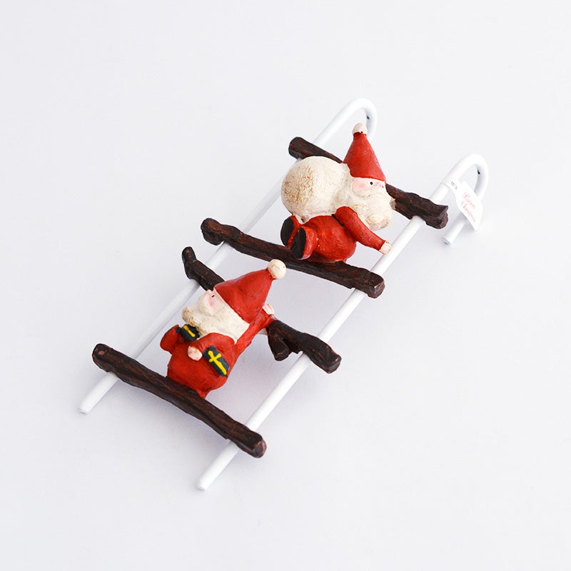 カヴェリクリスマス はしごサンタ
