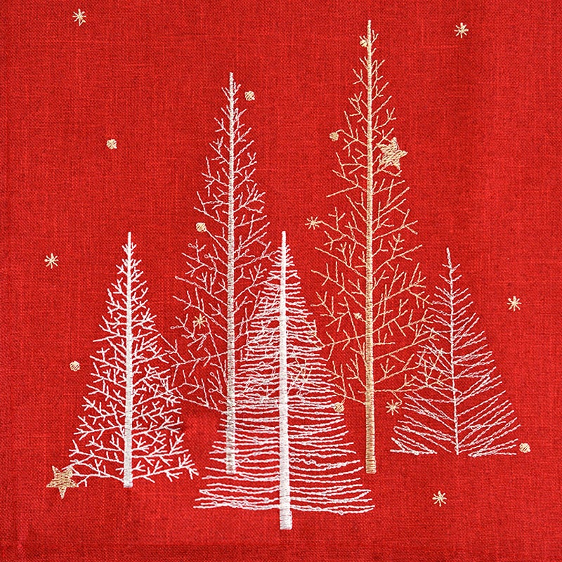 細い線で緻密に描かれたクリスマスツリーのモチーフです